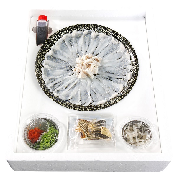 北限のとらふぐ刺身セット（刺身65g、皮30g、焼きひれ3g、ぽん酢30ml、小ねぎ・もみじおろし各10g）フグ惣菜