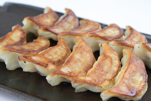 博多名物　黒豚ひと口餃子２５個